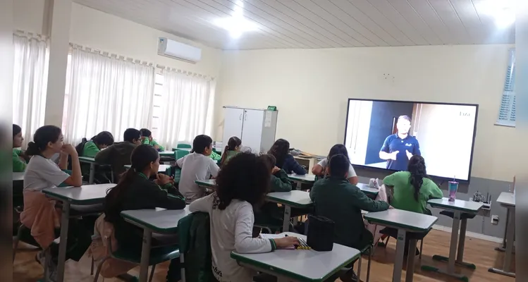 Confira os registros do trabalho em sala e em outras turmas.