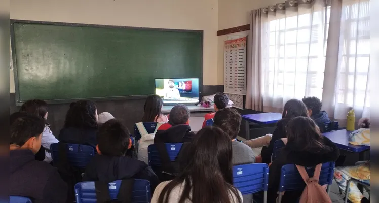 Confira os registros do trabalho em sala de aula.