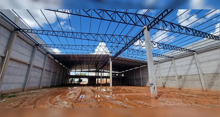 Marinho Pré-Moldados orienta produtores e empresas na escolha do barracão ideal