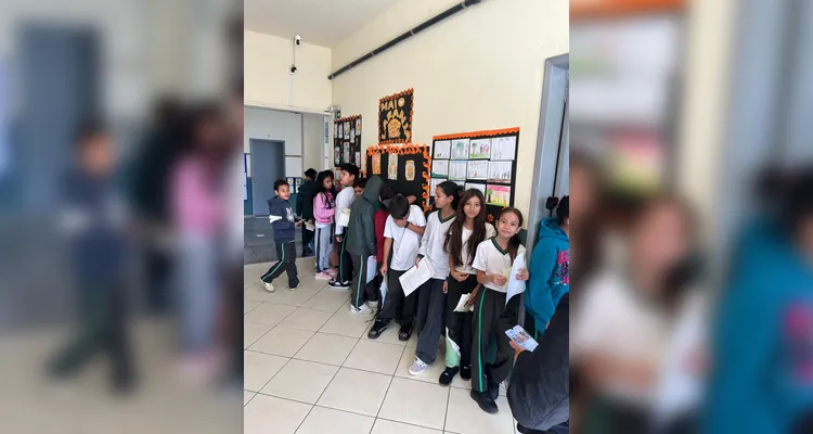 Veja os registros do trabalho em sala e da imunização das crianças.