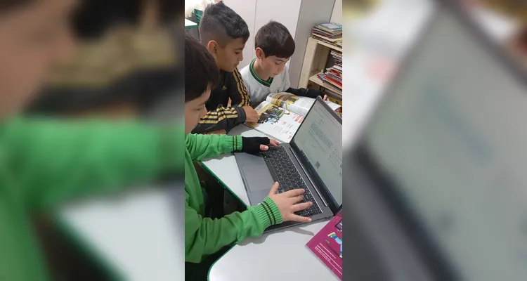 Confira a série de registros do amplo trabalho analógico e digital em sala de aula.