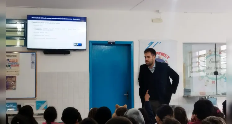 Confira os registros da importante conversa dos alunos com o convidado.
