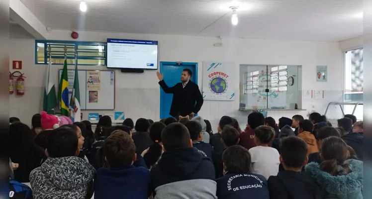 Confira os registros da importante conversa dos alunos com o convidado.