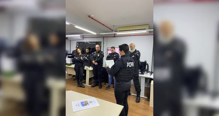 Operação prende três pessoas e apreende medicamentos em Castro