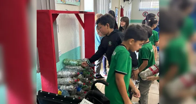 Confira os registros dos alunos no local.