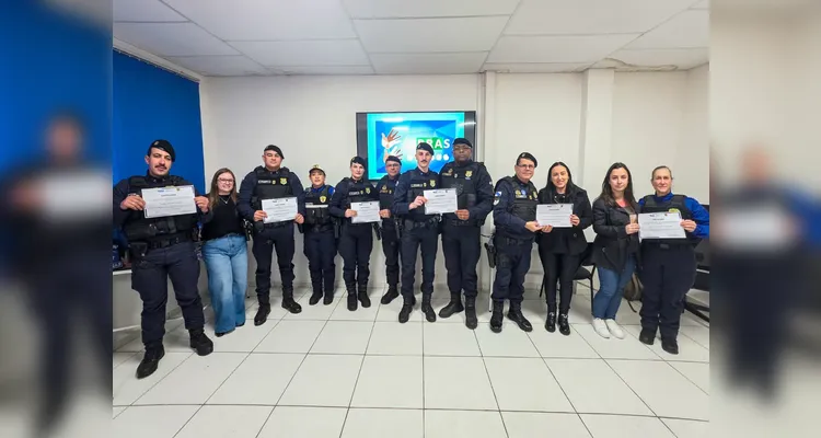 Prefeitura realiza formatura do curso de libras para servidores de PG