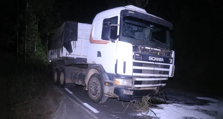 Motorista morre e cinco crianças ficam feridas após grave acidente em Itaiacoca