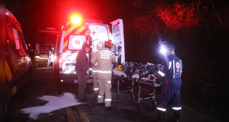 Motorista morre e cinco crianças ficam feridas após grave acidente em Itaiacoca