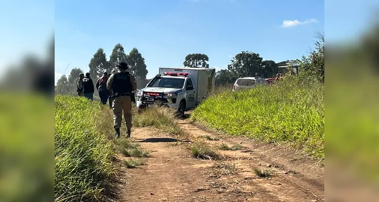 Motociclista é encontrado morto com marcas de tiros em rodovia de PG