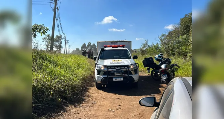 O motoboy foi encontrado morto ao lado de sua motocicleta