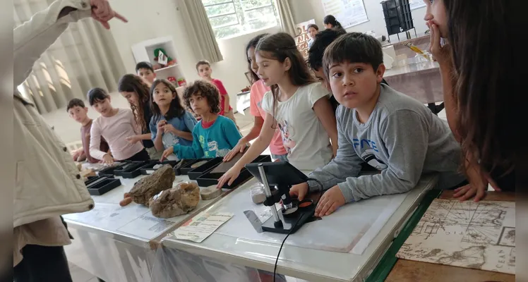 Confira a série de registros do amplo trabalho dentro e fora da sala de aula.