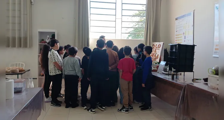 Confira a série de registros do amplo trabalho dentro e fora da sala de aula.