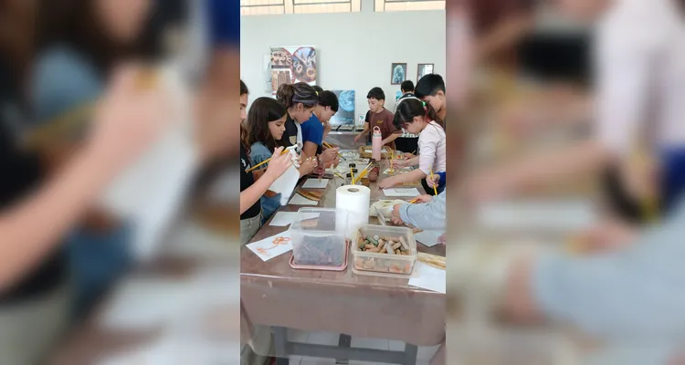 Confira a série de registros do amplo trabalho dentro e fora da sala de aula.