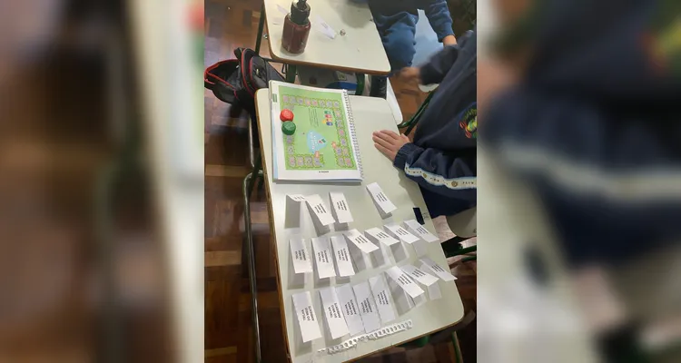 Confira a série de registros do trabalho dentro e fora da sala de aula.