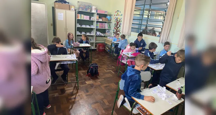 Confira a série de registros do trabalho dentro e fora da sala de aula.