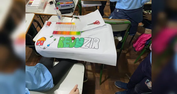 Confira a série de registros do trabalho dentro e fora da sala de aula.