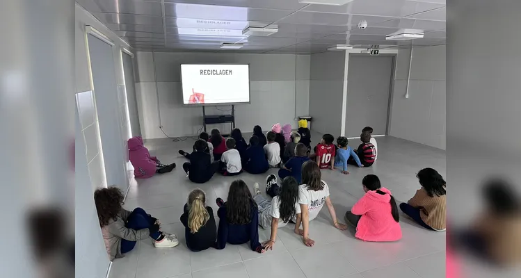 Confira os registros do amplo trabalho realizado pelos educandos em sala de aula.