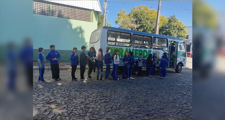 Veja os registros da ampla proposta dentro e fora da sala de aula.