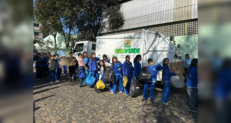 Veja os registros da ampla proposta dentro e fora da sala de aula.