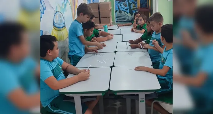 Confira a série de registros do amplo trabalho em sala de aula.