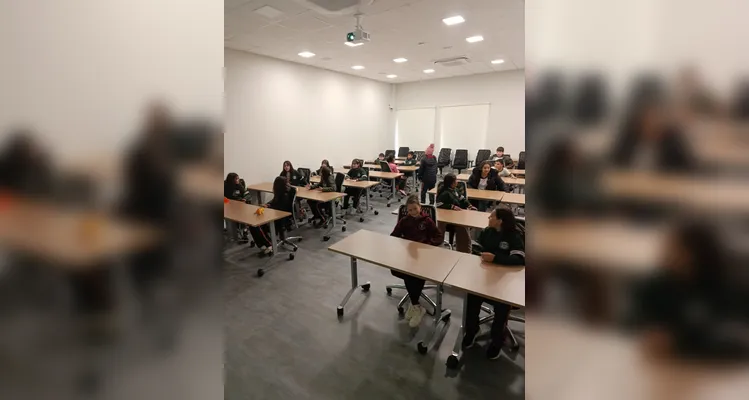 Veja os registros dos estudantes no local.