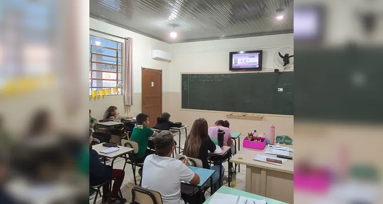 Confira os registros do trabalho dentro e fora da sala de aula.