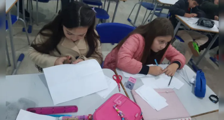 Confira a série de registros do amplo trabalho em sala de aula.