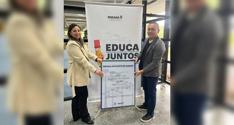 A premiação foi entregue na segunda-feira (15).