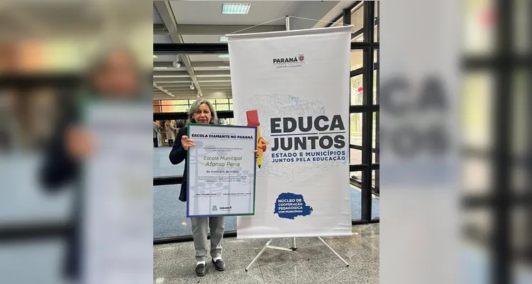 A premiação foi entregue na segunda-feira (15).