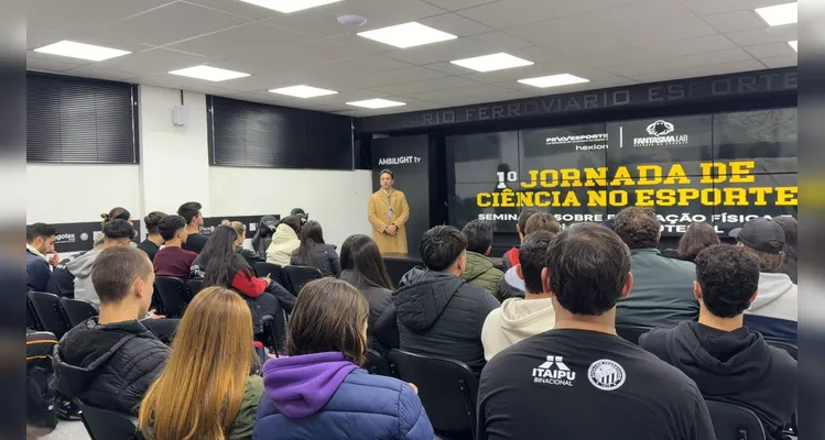 Operário realiza ação de desenvolvimento acadêmico no ambiente esportivo
