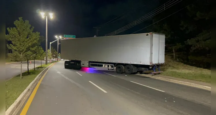 Motorista embriagado interdita 'Visconde de Taunay' e acaba detido em PG