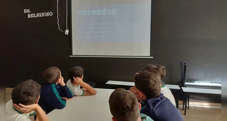 Confira a série de registros do trabalho com os alunos em vários momentos.
