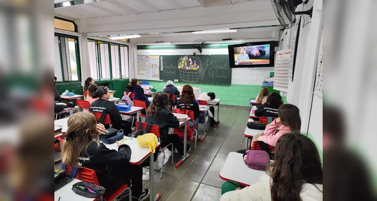 Confira os registros do trabalho em sala de aula.