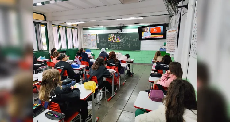 Confira os registros do trabalho em sala de aula.