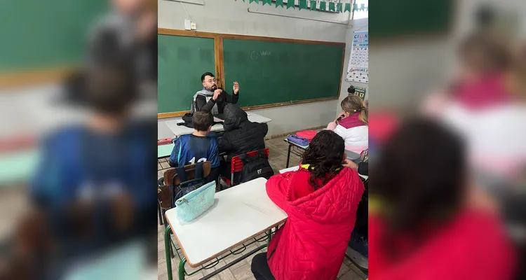 Confira a série de registros do amplo trabalho em sala de aula.