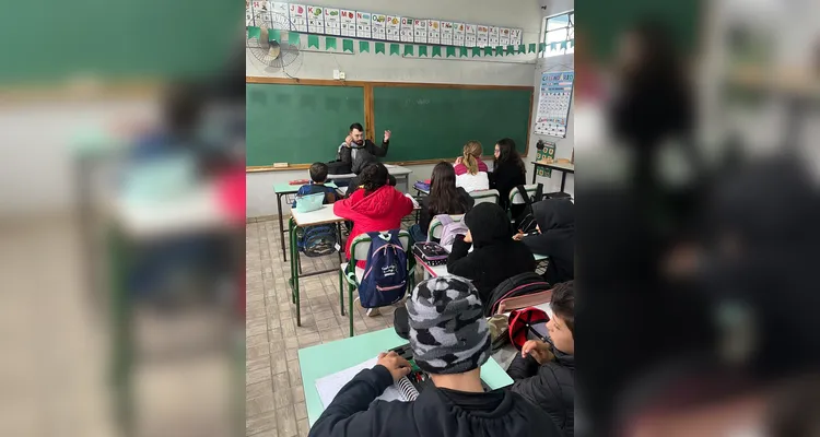 Confira a série de registros do amplo trabalho em sala de aula.