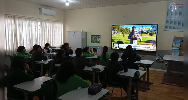 Confira os registros do trabalho em sala de aula.
