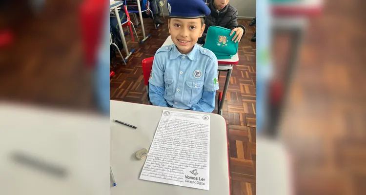 A turma realizou variadas atividades, como o registro dos novos aprendizados, a busca por identificar o processo de separação de resíduos na escola e uma conversa com uma professora de outra turma.