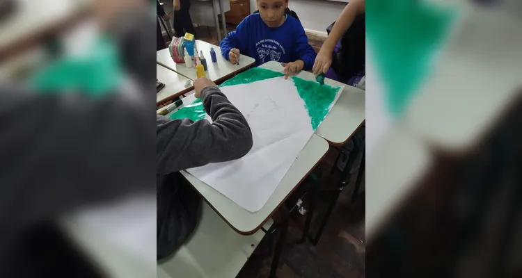 Confira a série de registros do trabalho em sala de aula.