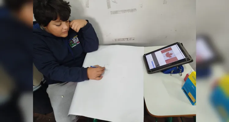Confira a série de registros do trabalho em sala de aula.