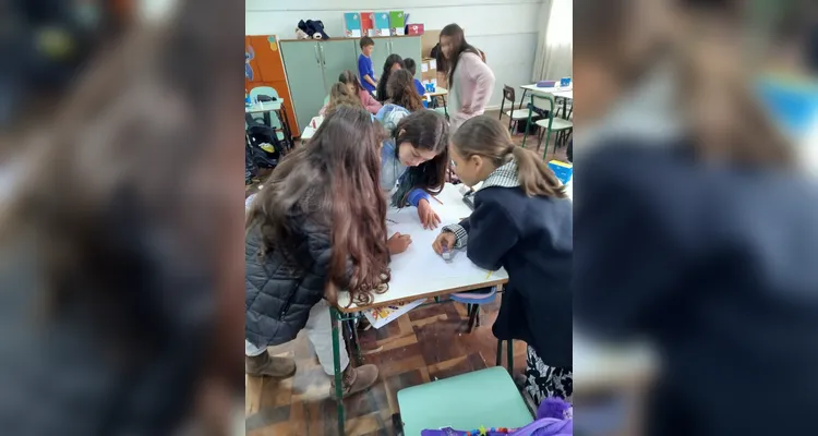 Confira a série de registros do trabalho em sala de aula.