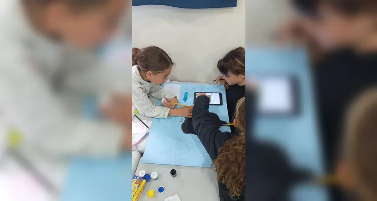 Veja a série de registros do trabalho em sala de aula.