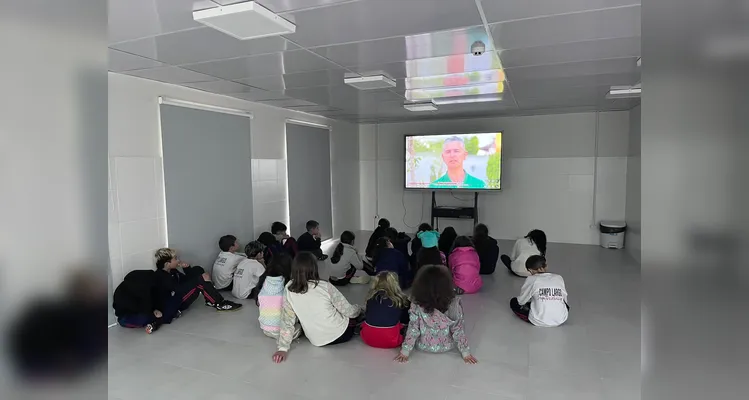 Confira a série de registros do trabalho em sala de aula.