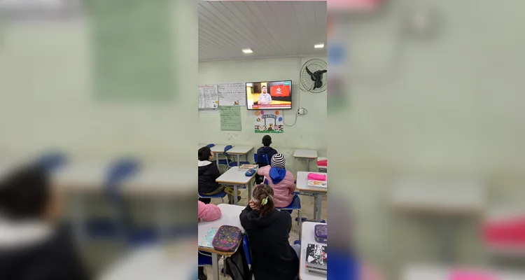 Confira os registros da dinâmica, da videoaula em sala e dos registros feitos pelos alunos em casa.