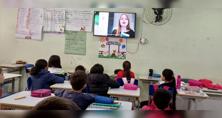 Confira os registros da dinâmica, da videoaula em sala e dos registros feitos pelos alunos em casa.
