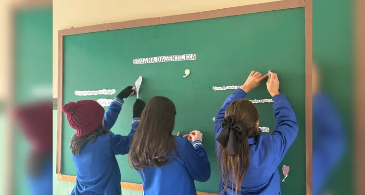 Confira a série de registros do amplo trabalho realizado pelos educandos.