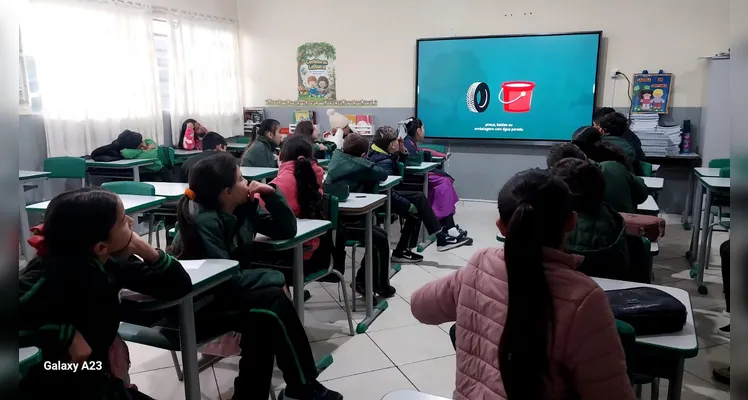 Confira a série de registros do trabalho em sala de aula.