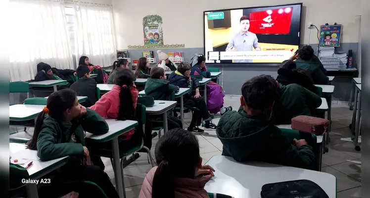 Confira a série de registros do trabalho em sala de aula.