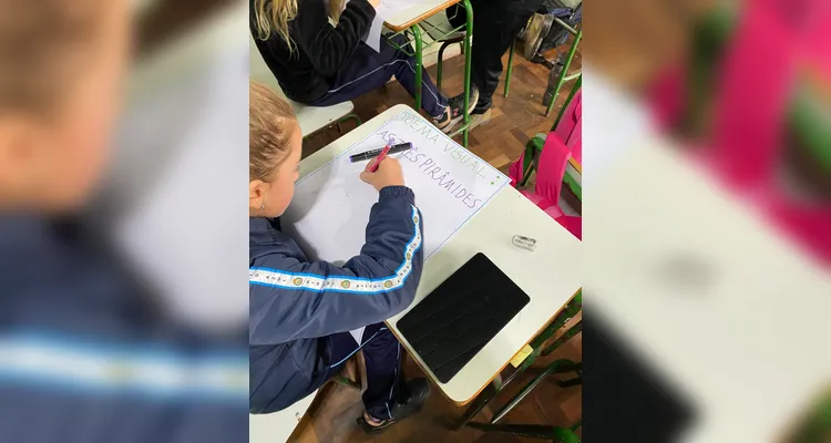 Confira os registros do trabalho em sala de aula.
