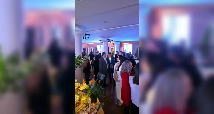 Empresários da região prestigiam lançamento do Anuário Caminhos do Paraná